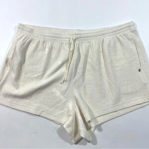 New Fabletics Crinkle Knit High Waisted Shorts